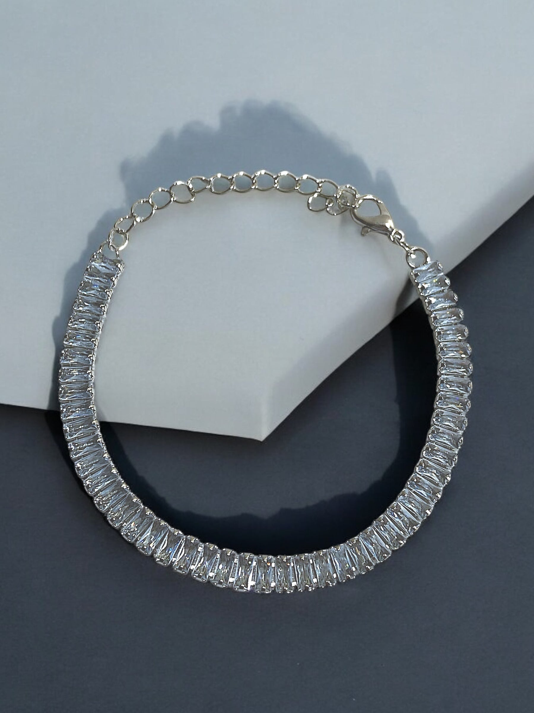 Sparkling Silver Tennis Bracelet – Timeless Elegance