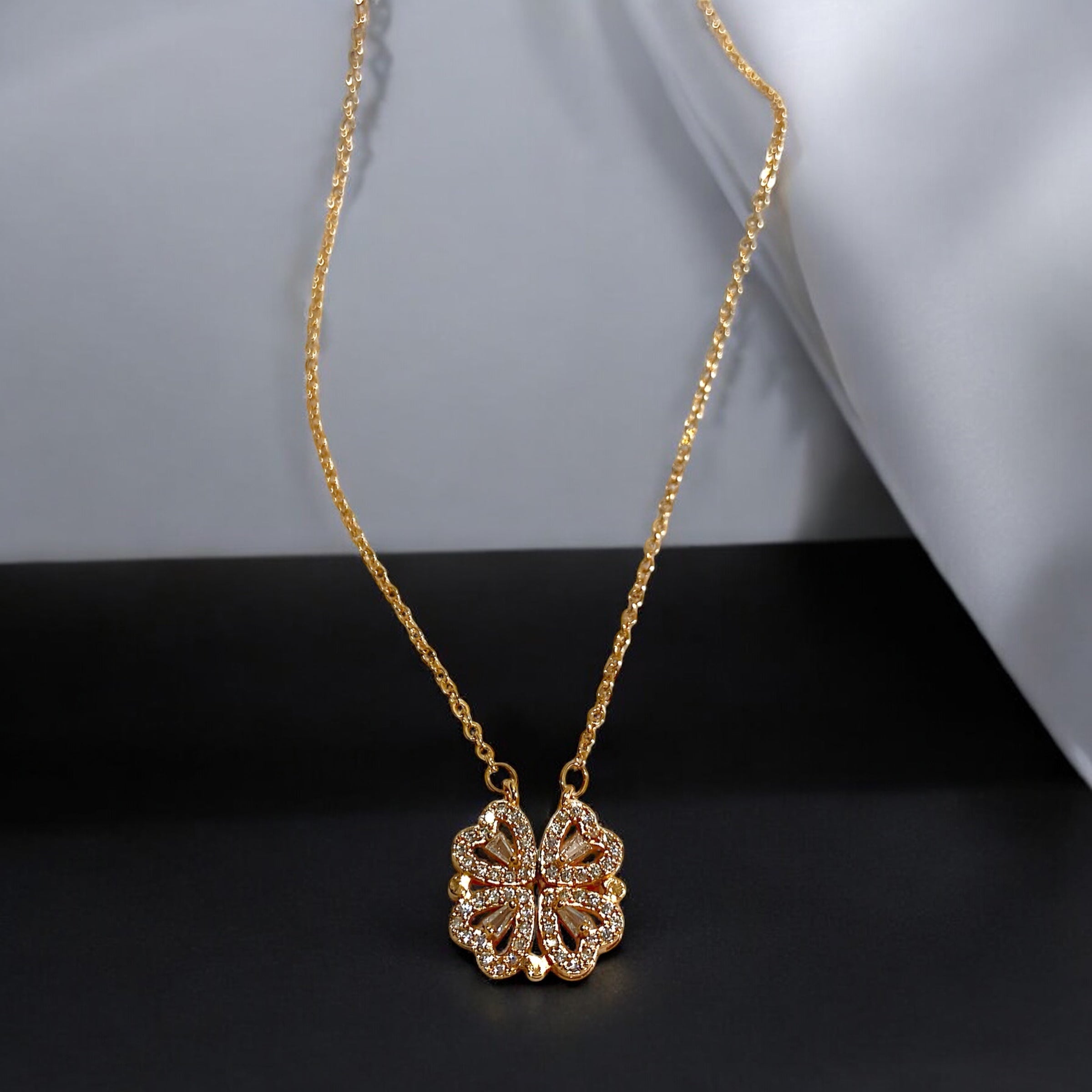 Golden Clover Elegance Necklace