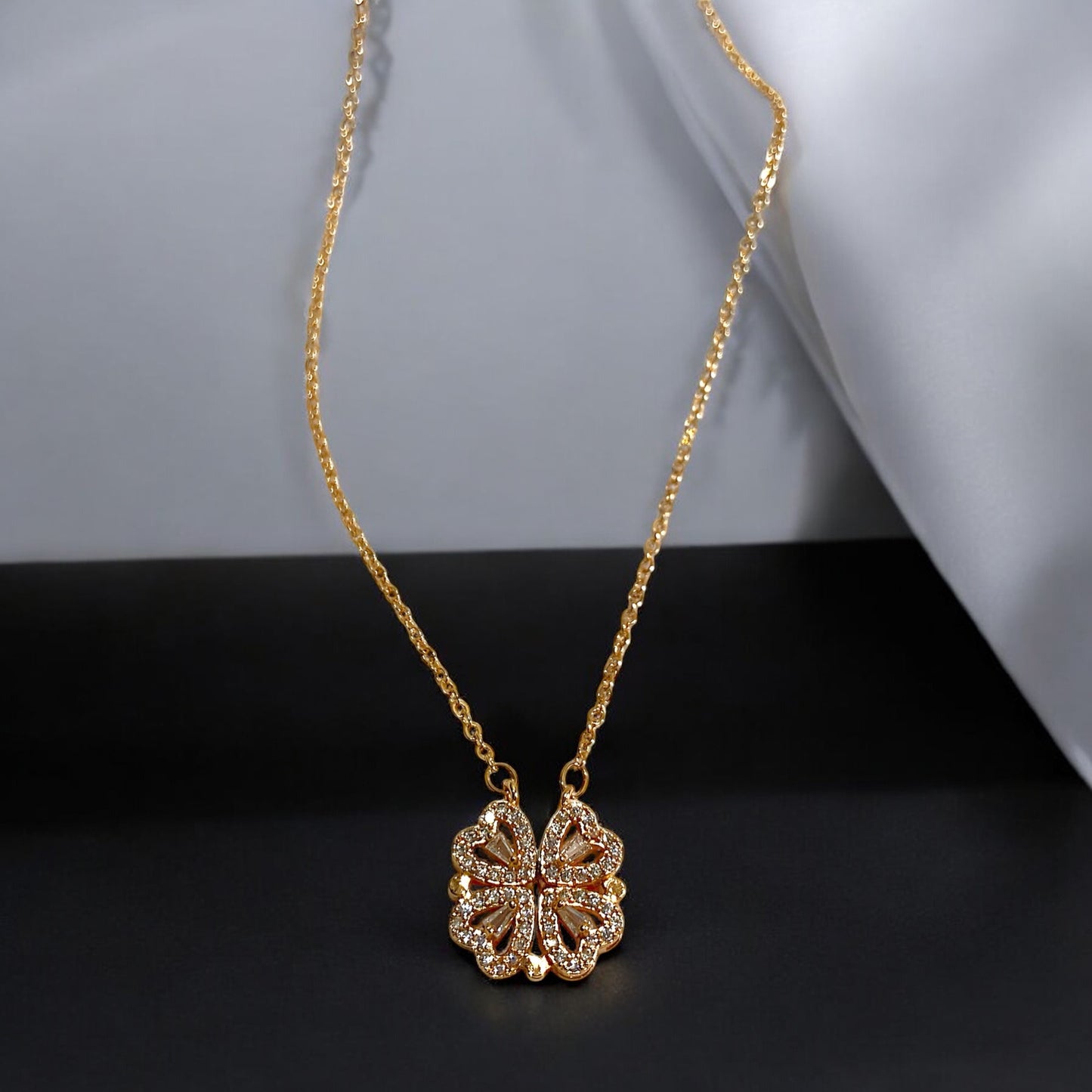 Golden Clover Elegance Necklace