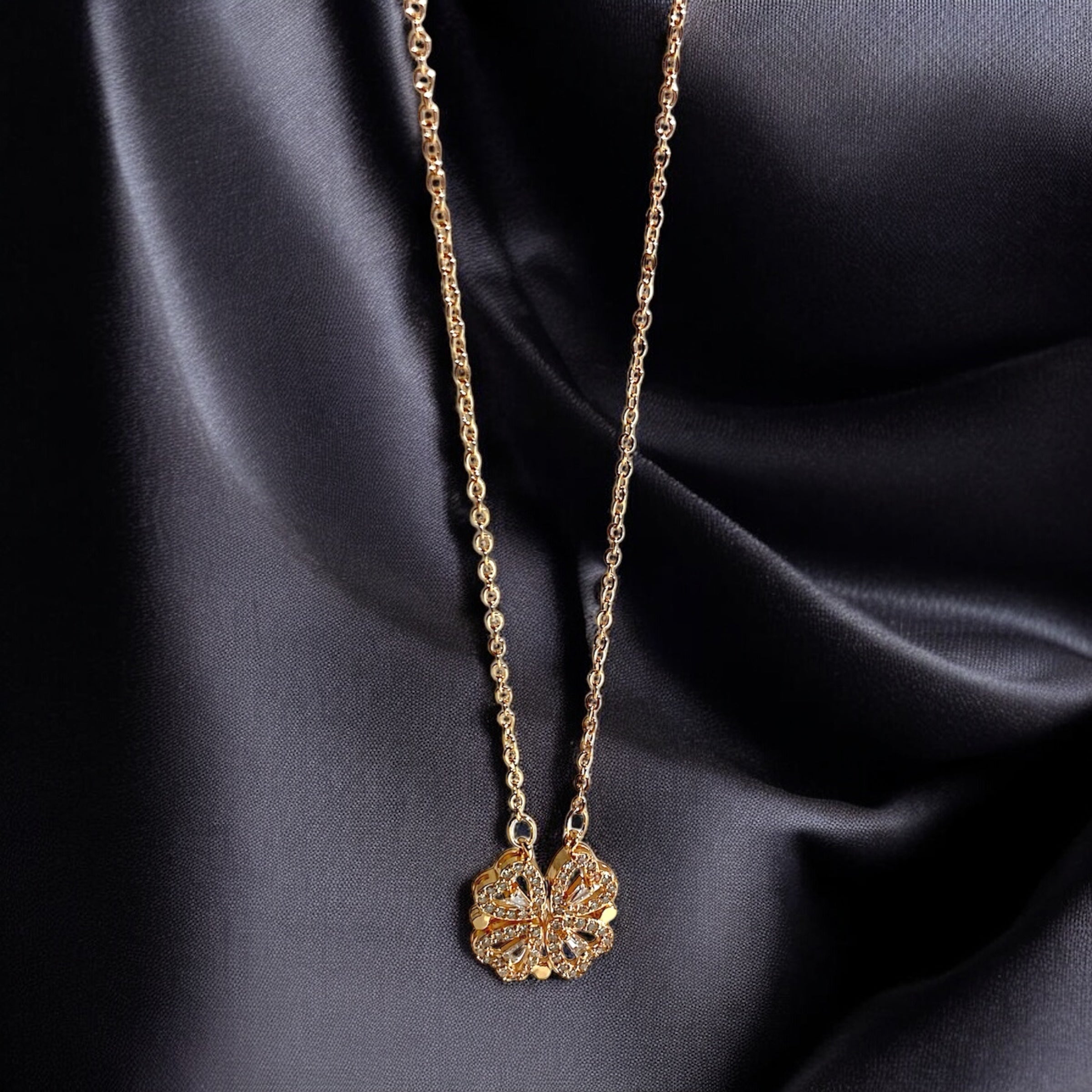 Golden Clover Elegance Necklace