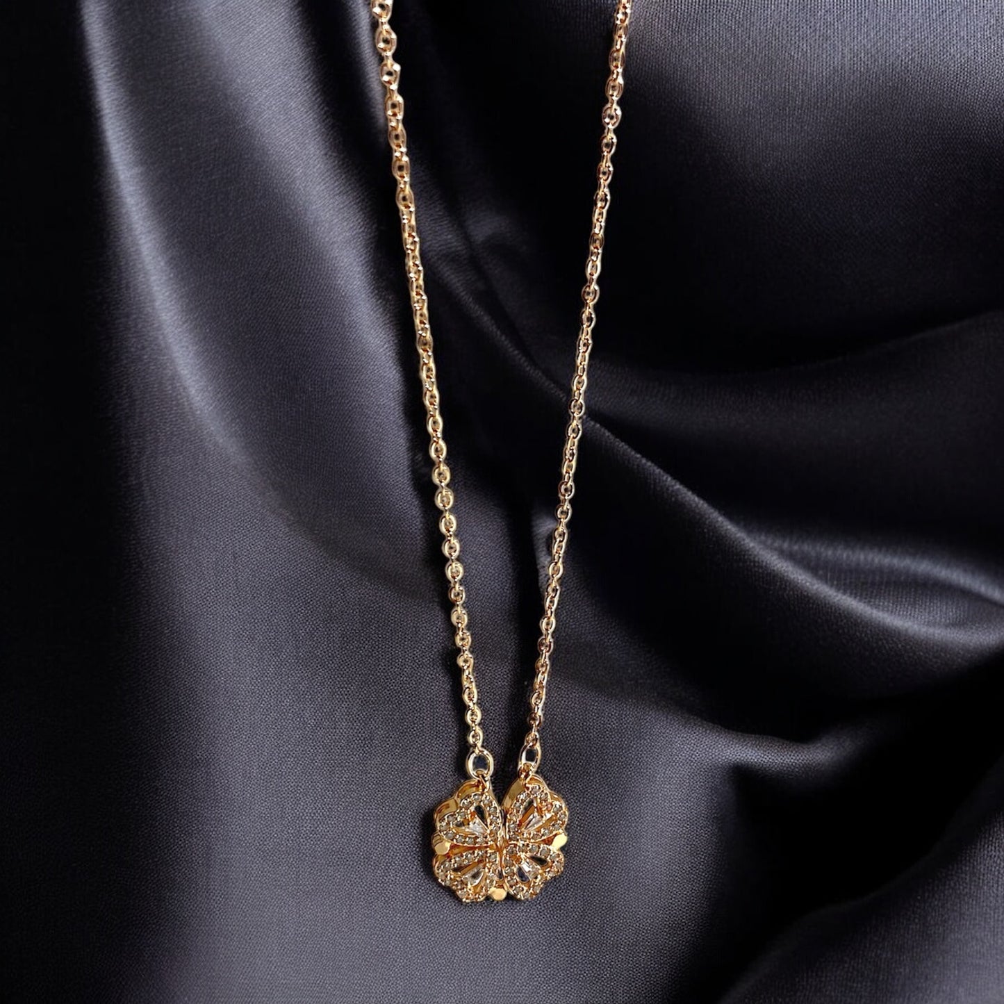 Golden Clover Elegance Necklace