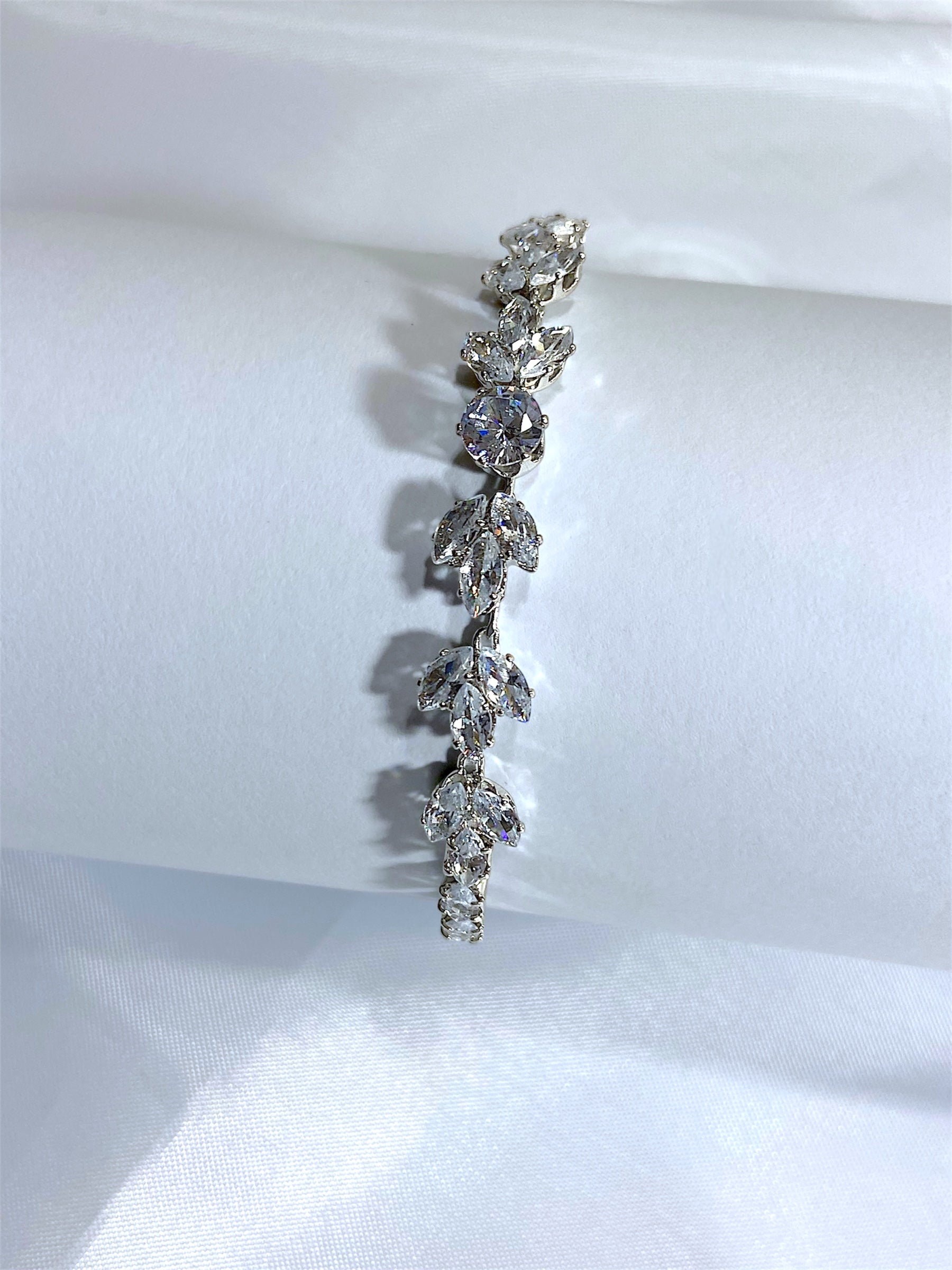 Sparkling Vine-Inspired Silver Bracelet with Crystal Accents