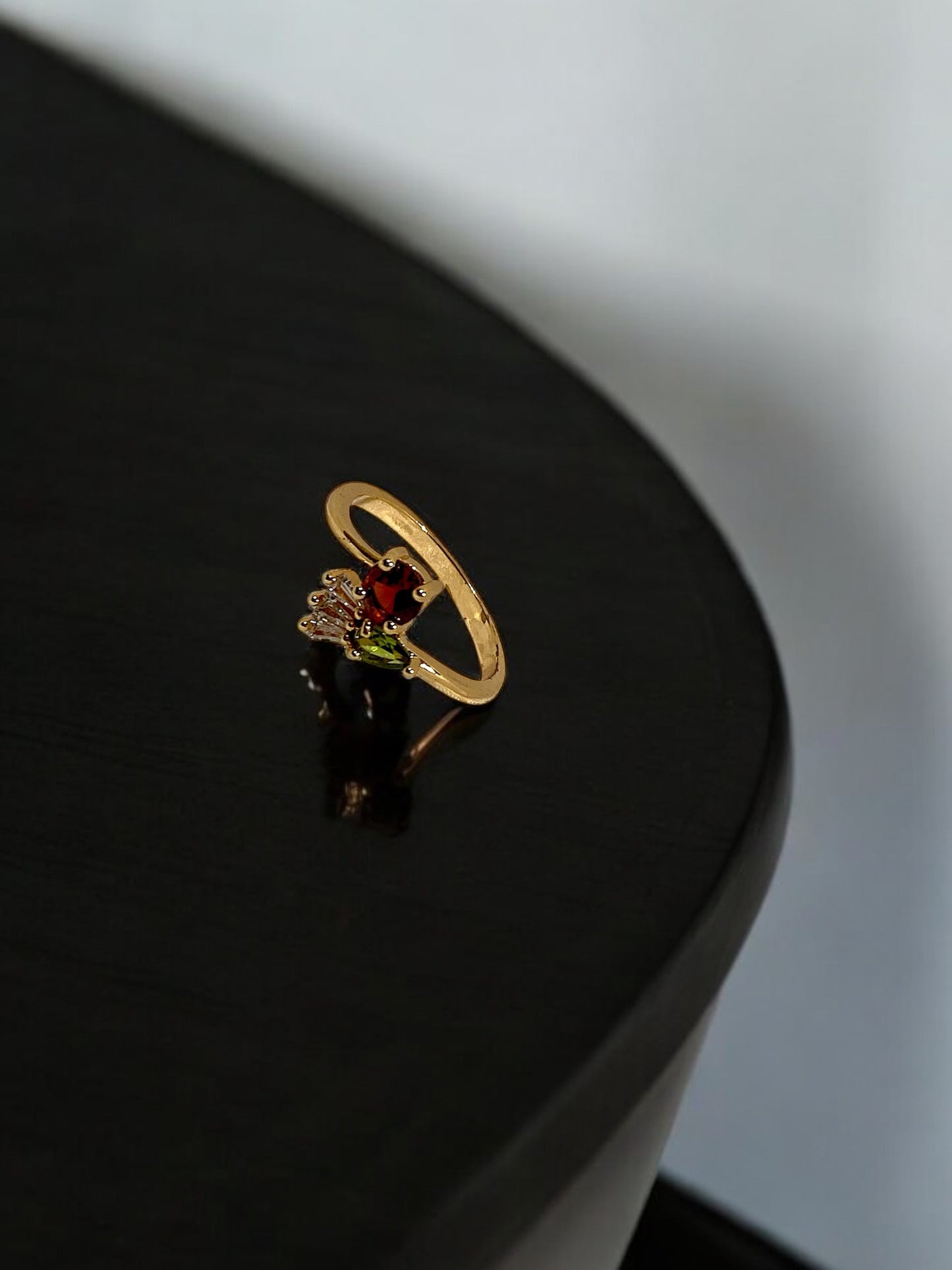 Golden Radiance Gem Adjustable Ring